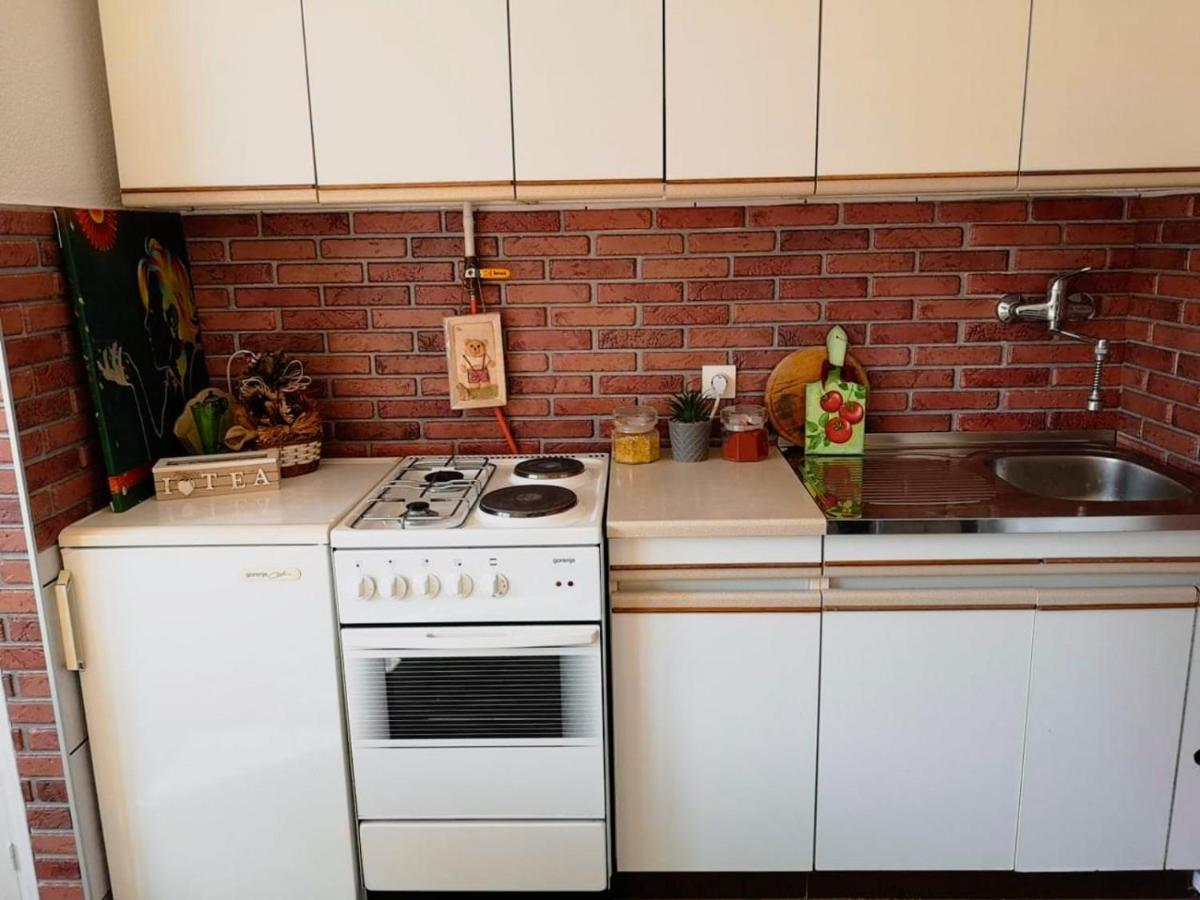Apartment Skendy SJJ Eksteriør billede